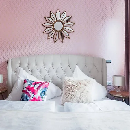 Апартаменты Pastel Art Deco 3bdr Ruterra *